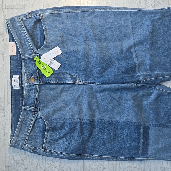 NWT Lane Bryant Patchwork Flare Jeans Size 22 Denim - Picture 4 of 13